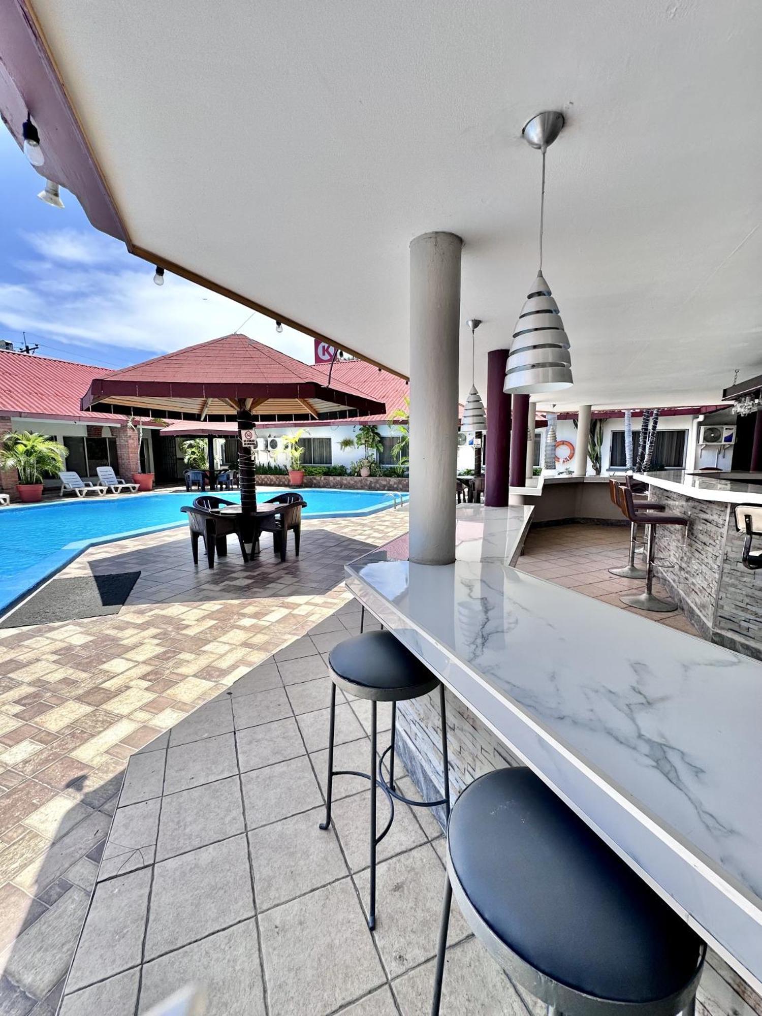 Hotel La Quinta La Ceiba Exteriér fotografie